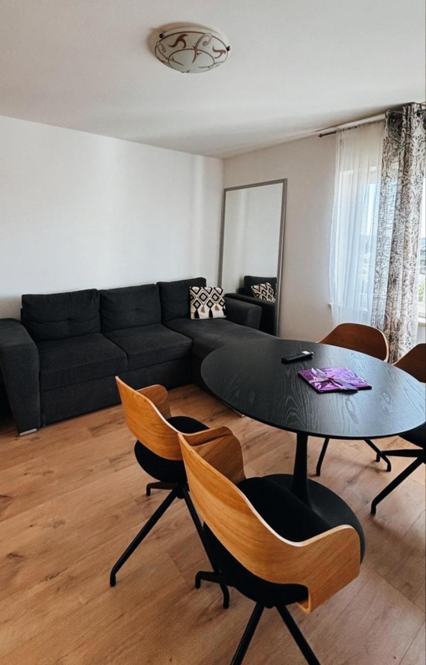 Ana Apartment Pula Ngoại thất bức ảnh